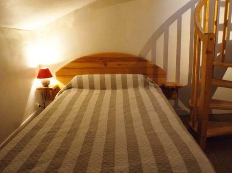 Hotel Jaures ตูลง ภายนอก รูปภาพ