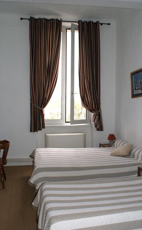Hotel Jaures ตูลง ภายนอก รูปภาพ
